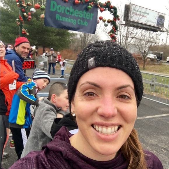 Meet your Posher, Tia - Picture 4 of 8